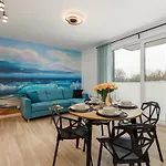 Apartment Square By Renters