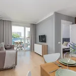 Square By Renters Apartment *