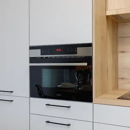 Square By Renters Свиноуйсьце