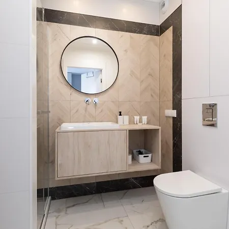 Апартаменты Square By Renters Свиноуйсьце