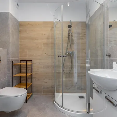 Square By Renters
