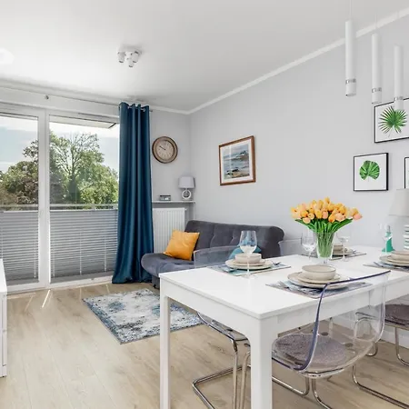 Square By Renters