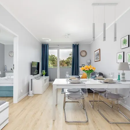 Square By Renters * Świnoujście